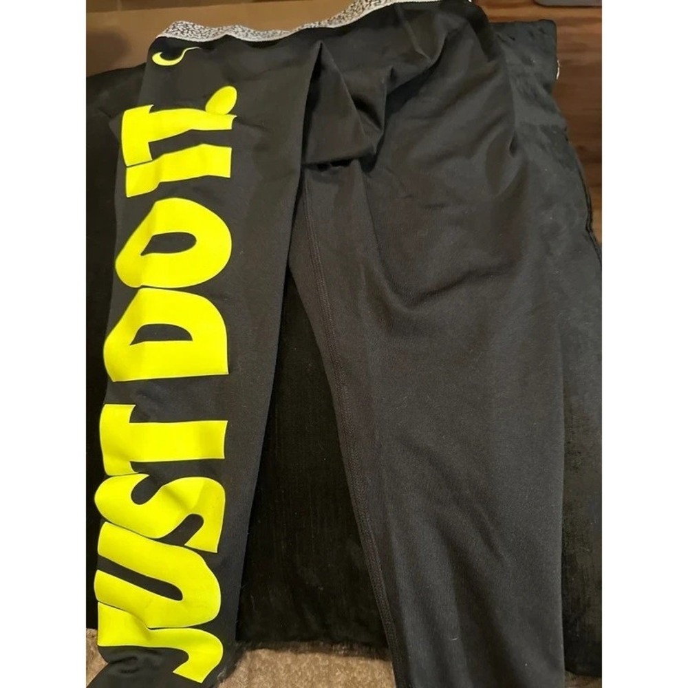 Nike Pro Dri-Fit Black Leggings Women's Size S Neon Logo